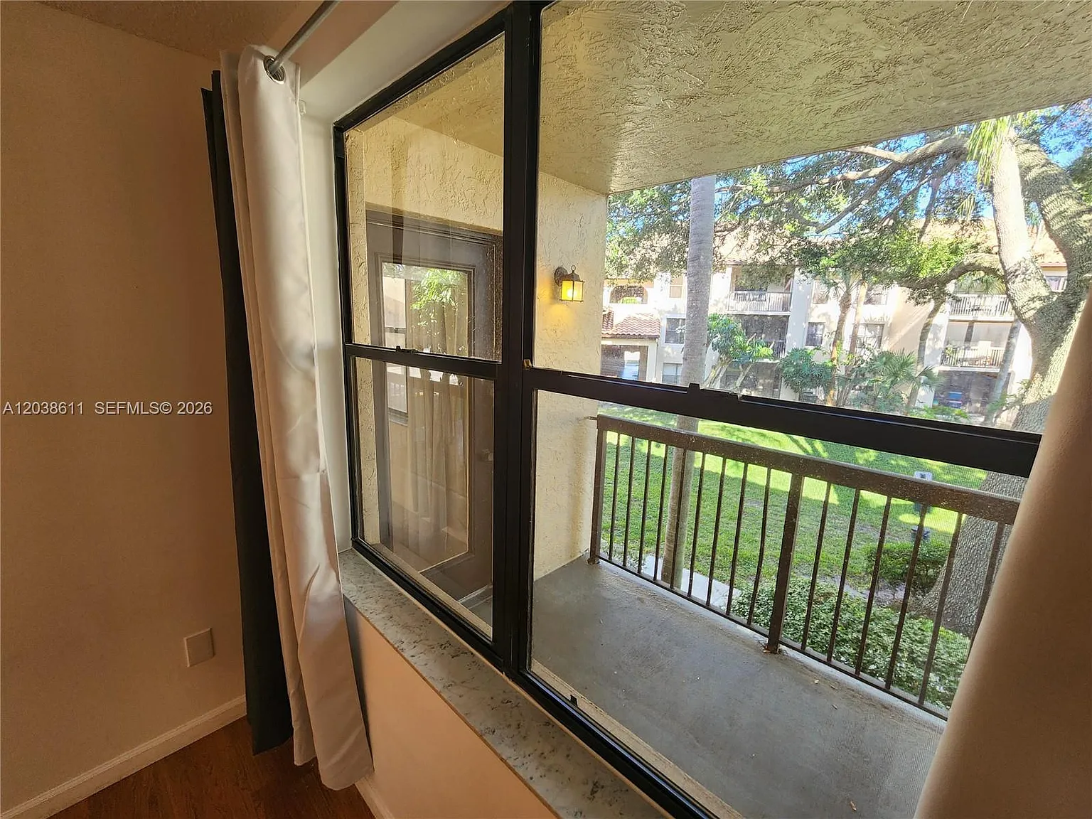 Palm Aire Gardens Condo — Photo 4