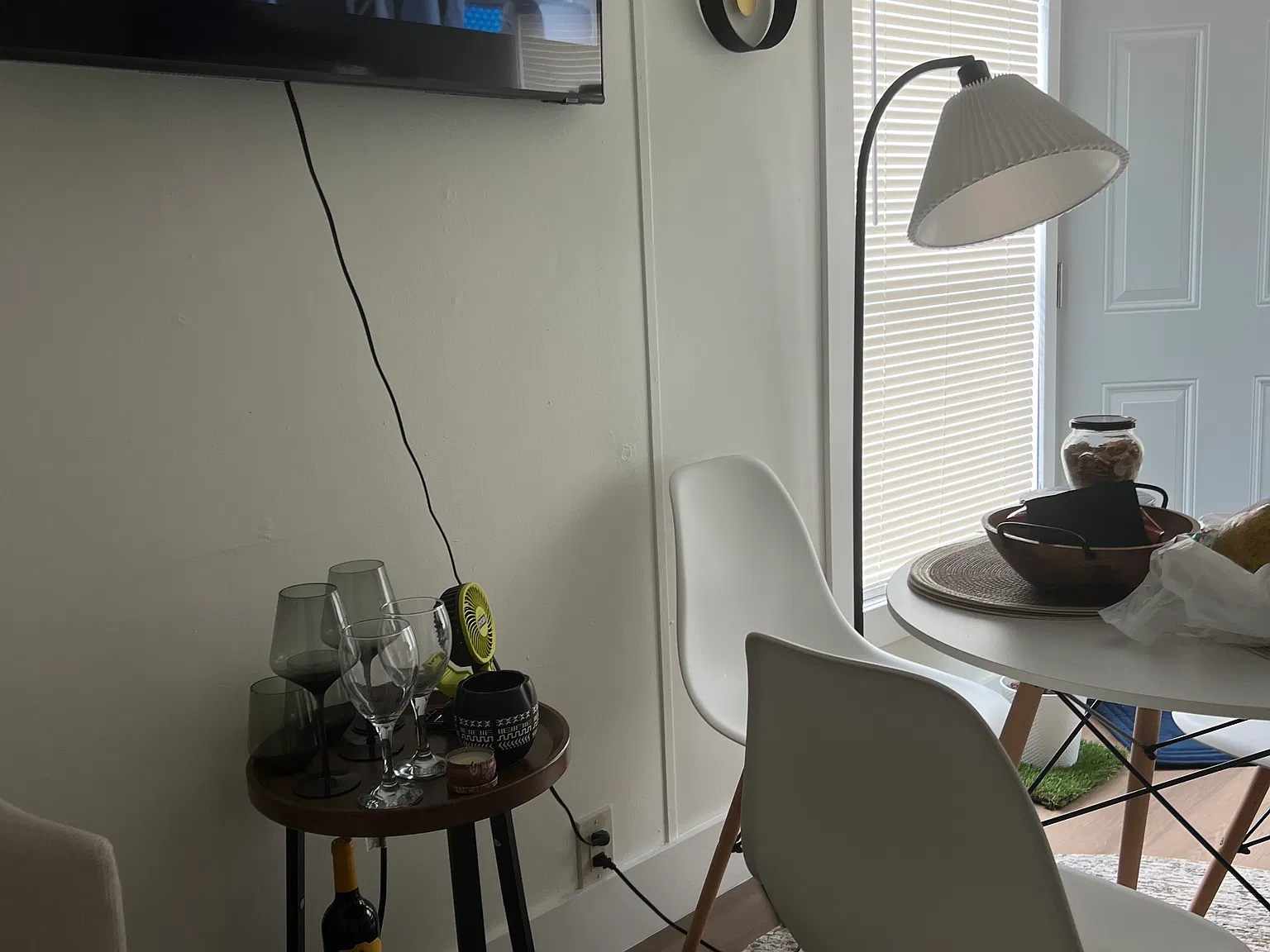 1 bed, 650 sqft, $1,250 — Photo 1