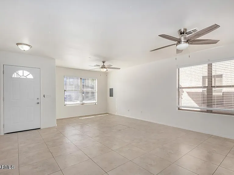 11836 W Rosewood Dr — Photo 4