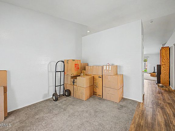 5th image of 2894 W HIDALGO Street