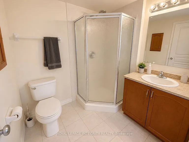 106 Hornchurch Ln — Photo 13