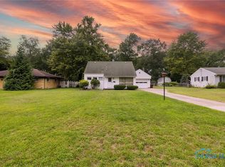 6217 Greenacre Rd, Toledo, OH 43615