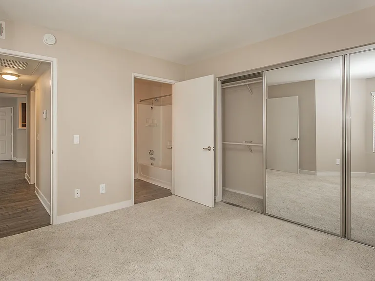 River Ridge Apartment Homes — Photo 26