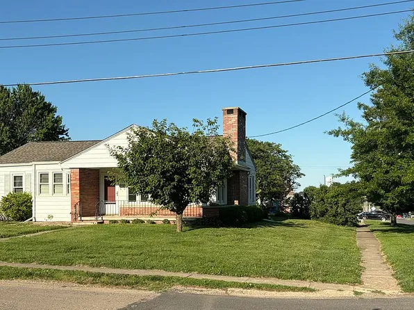 202 N Clinton St, Pittsfield, IL 62363