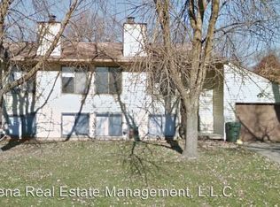 1280 Dolen Pl, Iowa City, IA 52246