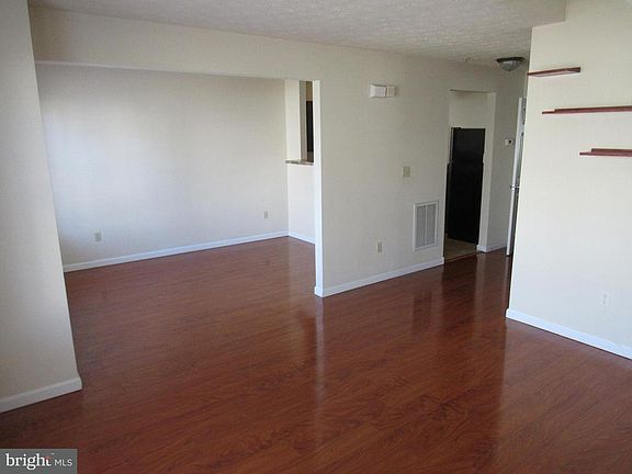 4th image of 45563 Knockeyon Ln
