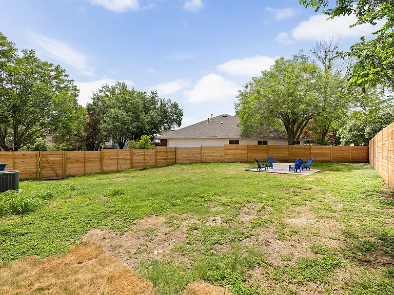 8708 Cretys Cv — Photo 44