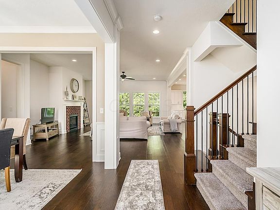 5th image of 10685 Honeysuckle Way