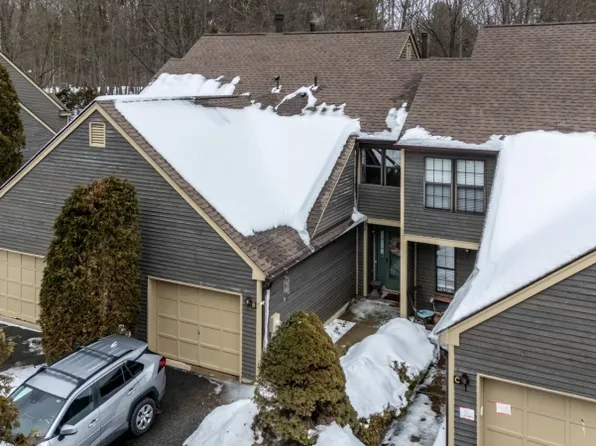 41 Lexington Ln BLDG 41 #B, West Milford Twp., NJ 07480