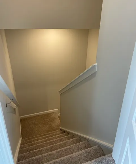 129 Hoffman Park Dr — Photo 20