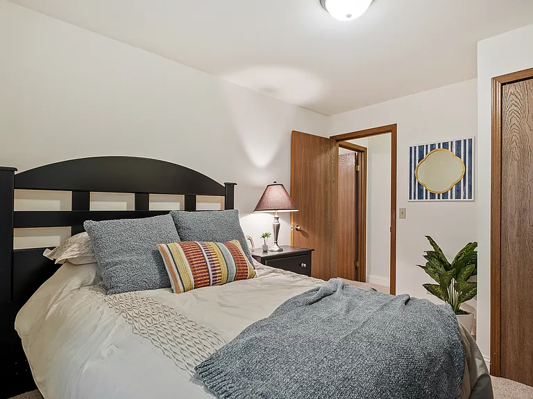 York Creek Apartments — Photo 17