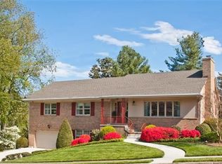 2707 N Quincy St, Arlington, VA