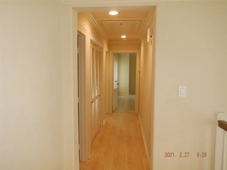 1903 Spring Cedar Ln — Photo 13