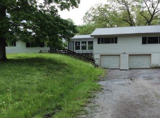 26 White Pine Dr, Grayson, KY 41143