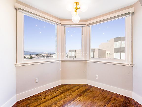 3rd image of 2807 Steiner St #8
