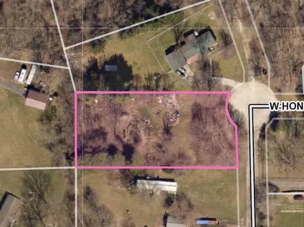 3560 W Clover Ln, Kokomo, IN 46901