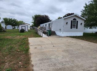 204 Oak Ct, Muskegon, MI 49445