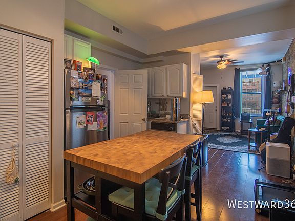 4th image of 1453 W Huron St APT 2R