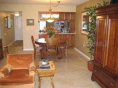 3rd image of 113 Lakeside Dr