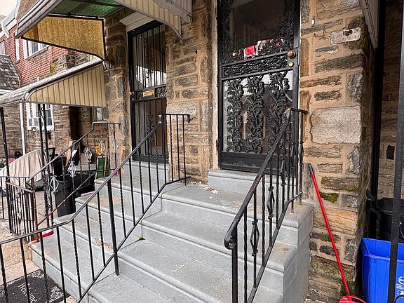 3rd image of 6224 N Smedley St