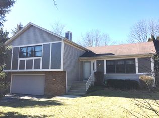 1425 Marie St, St Charles, IL