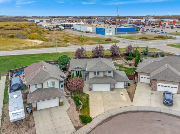 4210 E 74th Ave, Lloydminster, AB T9V 2H7