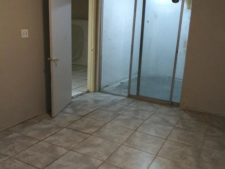 729 N 11th St #2 — Photo 3