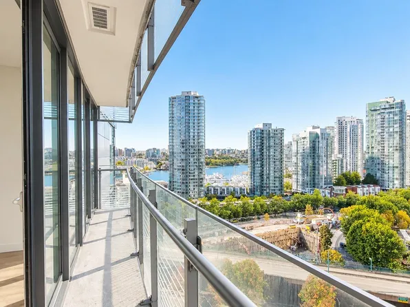 89 Nelson St #1501, Vancouver, BC V6B 6J8