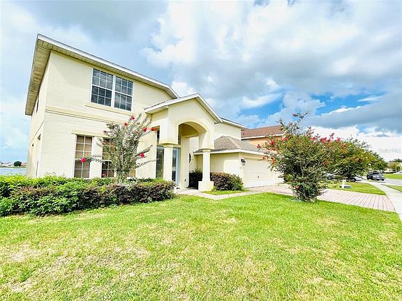 3rd image of 2851 Sweetspire Cir
