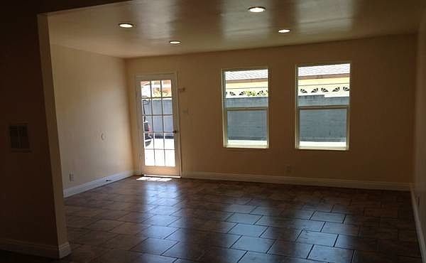 2nd image of 2646 Sastre Ave