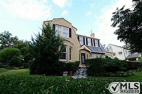 1st image of 6935 Lakeshore Dr