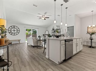 6062 Patriots Landing Ln, Jacksonville, FL 32244