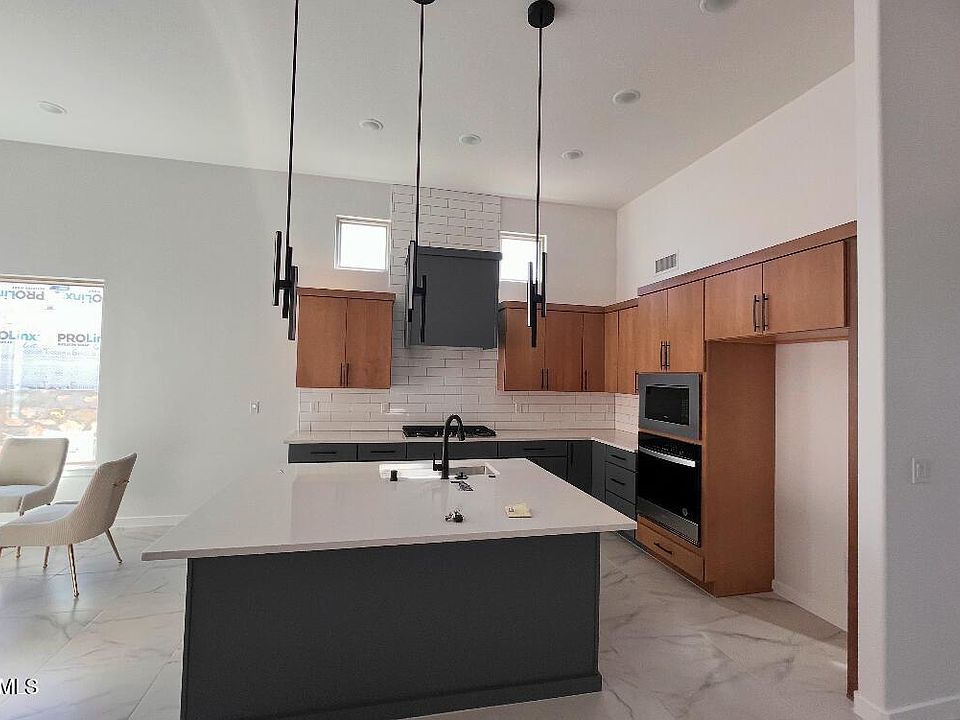 2nd image of 1834 Stirrup Pl