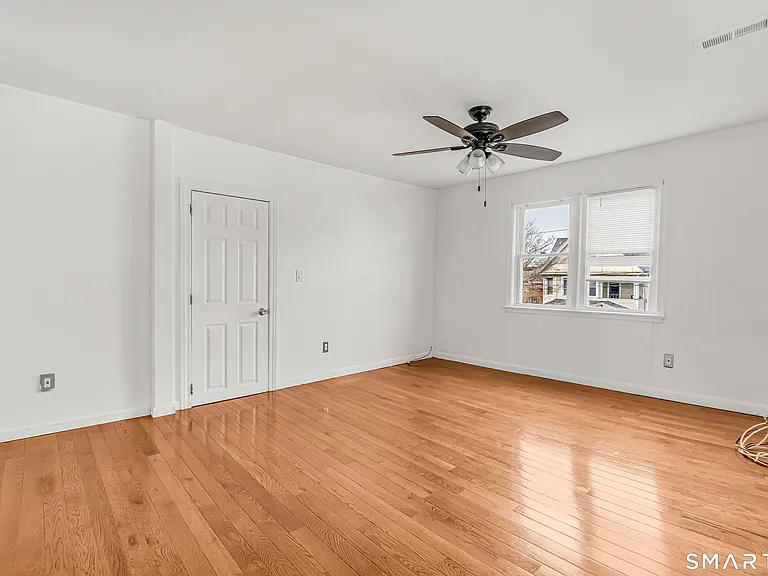 1504 Iranistan Ave — Photo 4