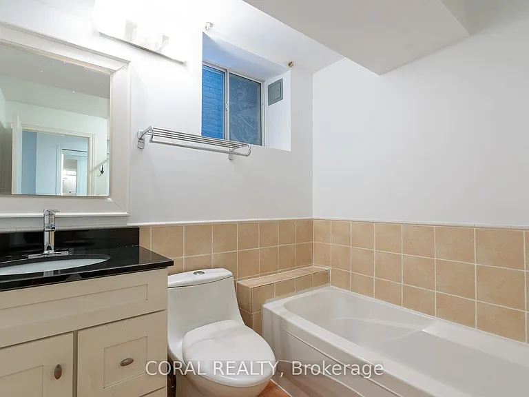 49 Jerome St #LOWER — Photo 14