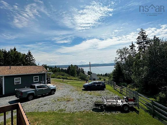 5th image of 1079 Cape Split Rd