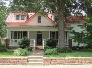 1739 Harrison St, Paducah, KY 42001