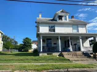 2714 Banks St, Harrisburg, PA 17103