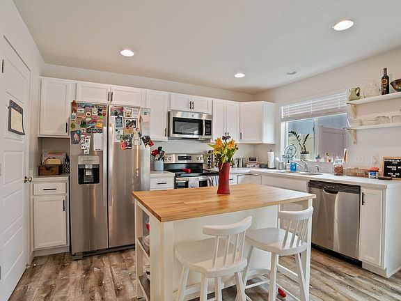 5th image of 3047 S Red Pine Dr