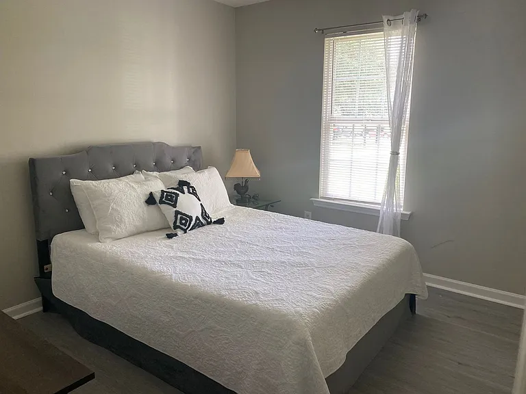 907 Rucker Cliff Dr — Photo 15