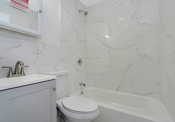 Rented by Compass | media 21