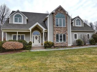 192 Fairway Xing, Glastonbury, CT 06033