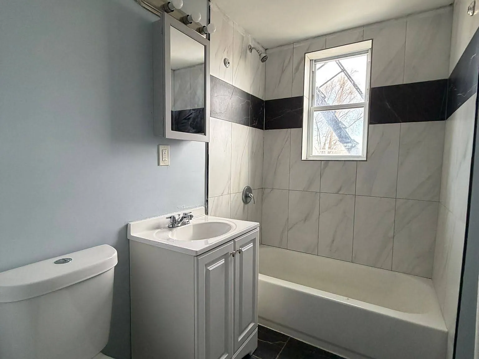2 bed, $2,100 — Photo 2