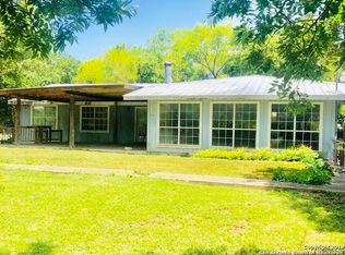 114 Idlewilde Blvd, Comfort, TX 78013