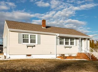 19 Coury Dr, Acushnet, MA 02743