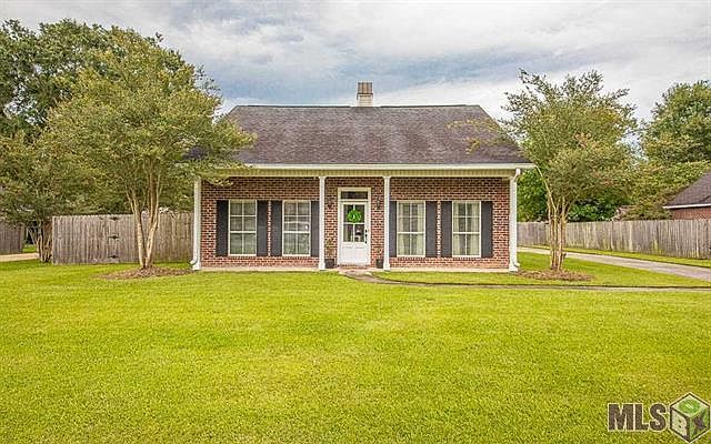 1st image of 27598 Tall Oaks Dr