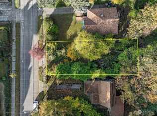 9330 56th Ave S, Seattle, WA 98118