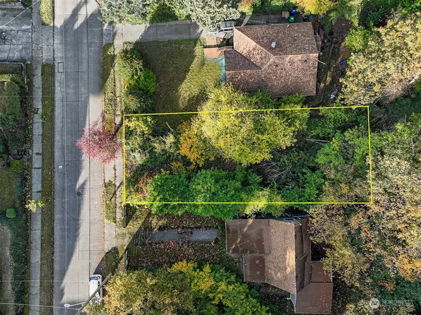 9330 56th Avenue S, Seattle, WA 98118