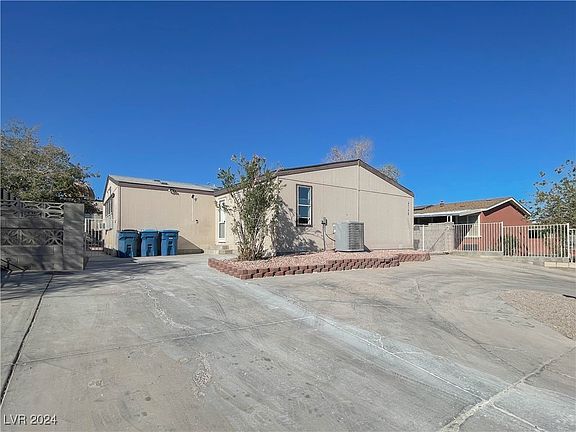 5th image of 4742 Fuentes Way