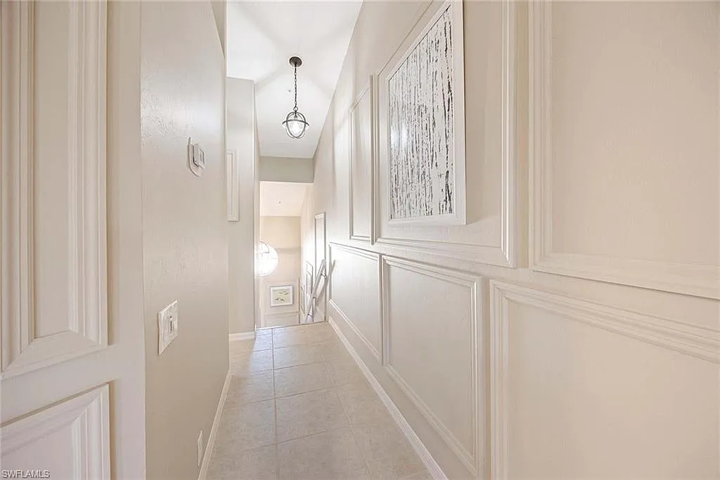 2 bed, 2.0 bath, 1204 sqft, $6,000 — Photo 2
